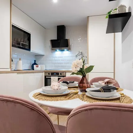 8x8 Apartamento Vintage A 100m De Bioparc Apartment